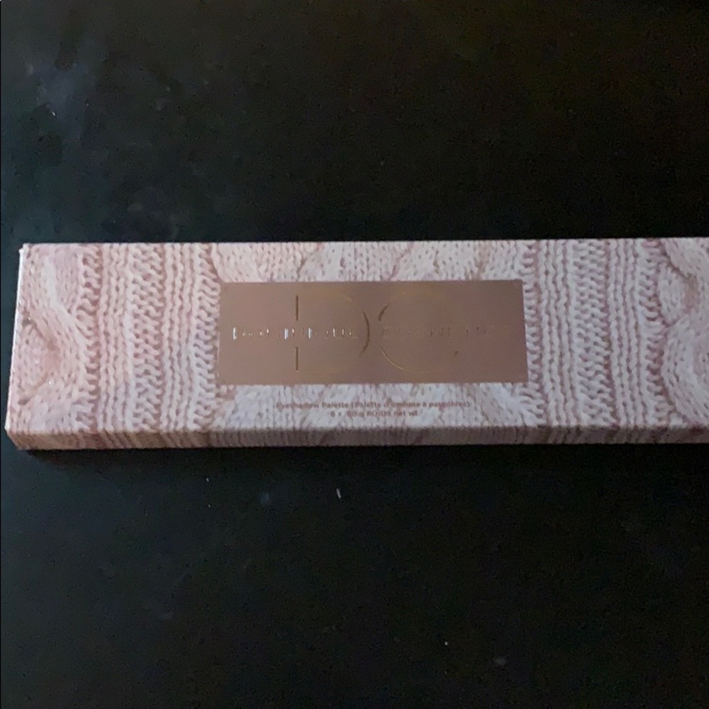 Dominique Cosmetics Sweater Weather Palette